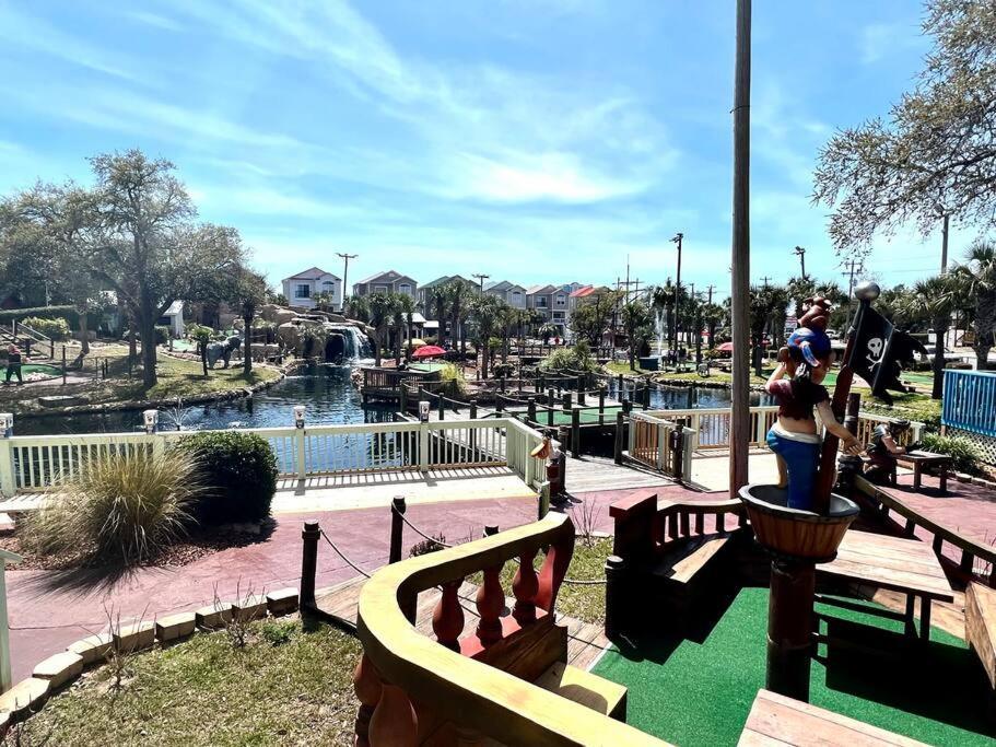 Walk To The Beach-Sleeps 10 And Golfcart شاطئ ميرتل المظهر الخارجي الصورة