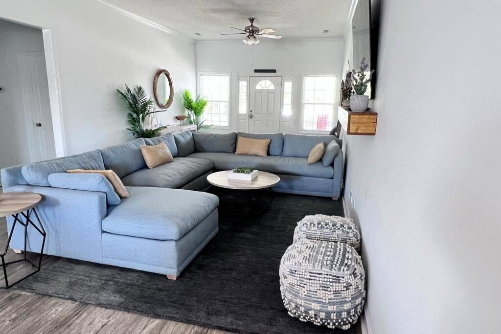 Walk To The Beach-Sleeps 10 And Golfcart شاطئ ميرتل المظهر الخارجي الصورة