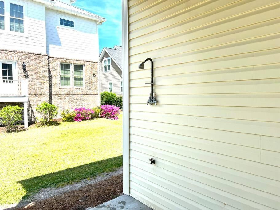 Walk To The Beach-Sleeps 10 And Golfcart شاطئ ميرتل المظهر الخارجي الصورة